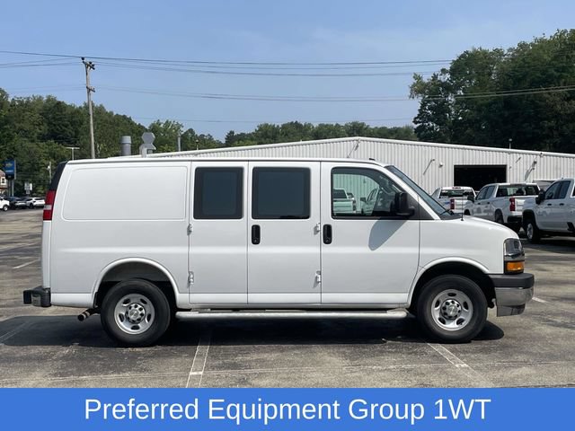Used 2025 Chevrolet Express 2500 w/ Driver Convenience Package RWD image 2