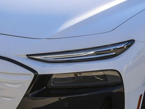 New 2025 Audi A6 e-tron Premium AWD/4WD image 24