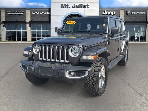 Used 2022 Jeep Wrangler Unlimited Sahara w/ Cold Weather Group AWD/4WD image 8