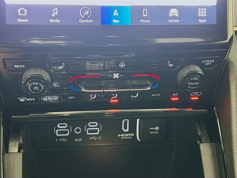 Used 2023 Jeep Grand Cherokee 4WD 4xe image 24