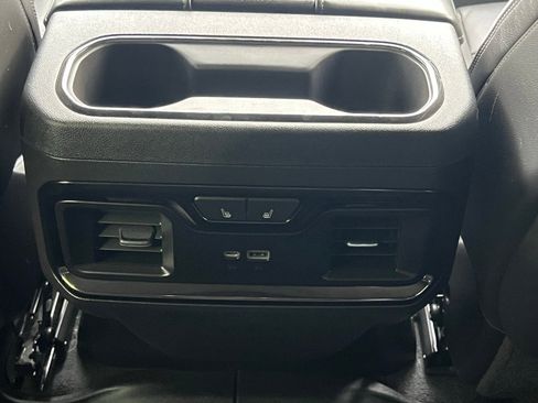 Used 2022 GMC Sierra 1500 AT4X image 18