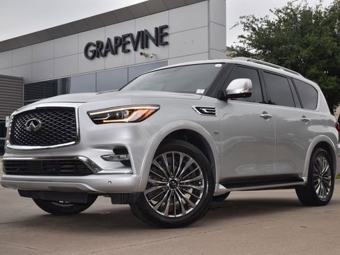 Used 2019 INFINITI QX80 Luxe w/ 22" Wheel Package RWD image 2