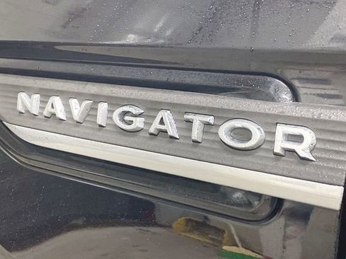 Used 2024 Lincoln Navigator Premiere image 33