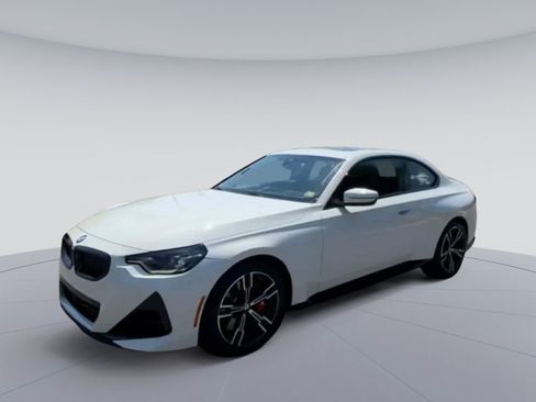 Used 2024 BMW 230i Coupe w/ Premium Package RWD image 5