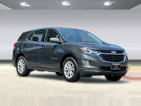 Used 2018 Chevrolet Equinox LS FWD image 6