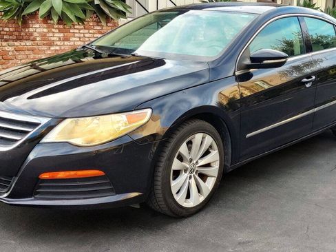 Used 2011 Volkswagen CC Sport image 3