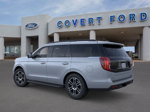 New 2026 Ford Expedition Active RWD image 4