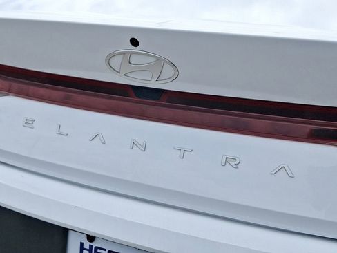 Used 2024 Hyundai Elantra SEL FWD image 33