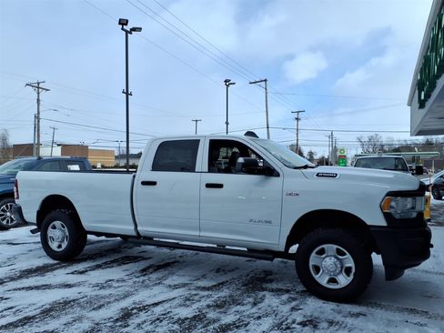 Used 2022 RAM 2500 Tradesman w/ Protection Group image 4