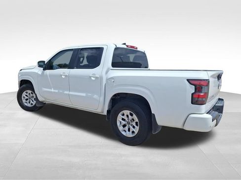 Certified 2024 Nissan Frontier SV RWD image 6