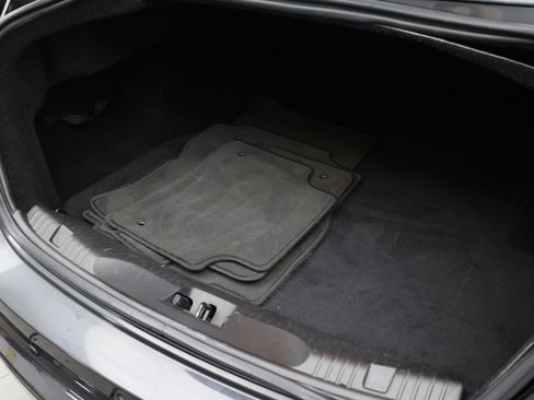 Used 2013 Jaguar XF RWD image 36