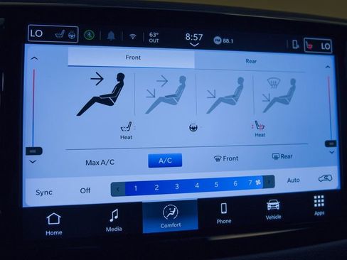 Used 2025 Chrysler Pacifica Select FWD image 25