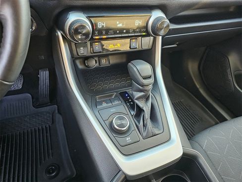 Used 2024 Toyota RAV4 XLE w/ Convenience Package image 32