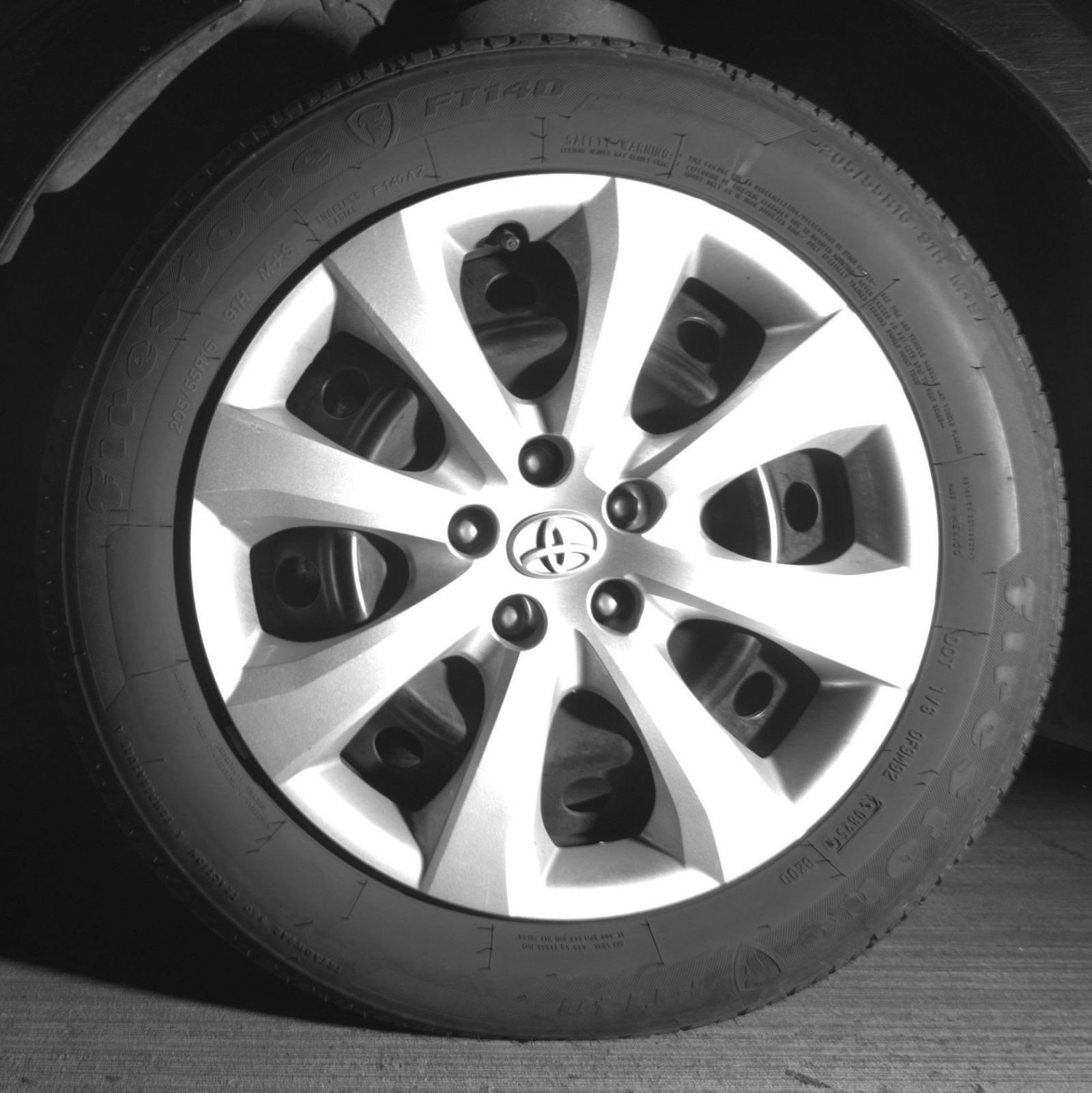 Used 2025 Toyota Corolla LE FWD image 13