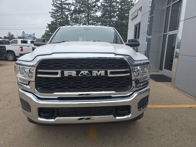 Used 2022 RAM 2500 Tradesman AWD/4WD image 2