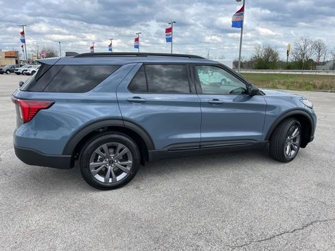 New 2026 Ford Explorer Active image 13