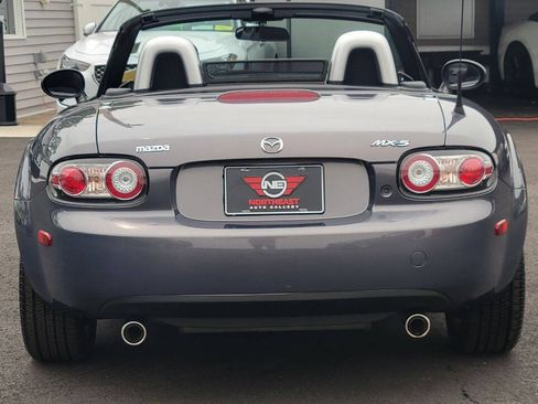 Used 2007 MAZDA MX-5 Miata Sport RWD image 12
