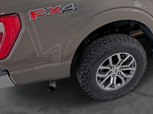 Used 2021 Ford F150 Lariat w/ FX4 Off-Road Package AWD/4WD image 13