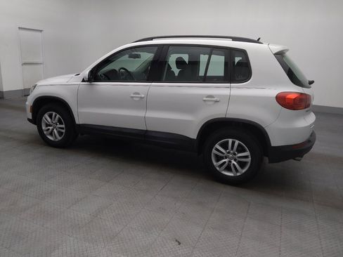 Used 2016 Volkswagen Tiguan S image 3