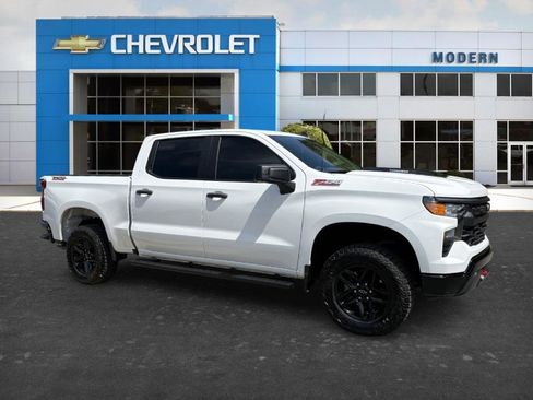 Used 2024 Chevrolet Silverado 1500 Custom Trail Boss AWD/4WD image 6