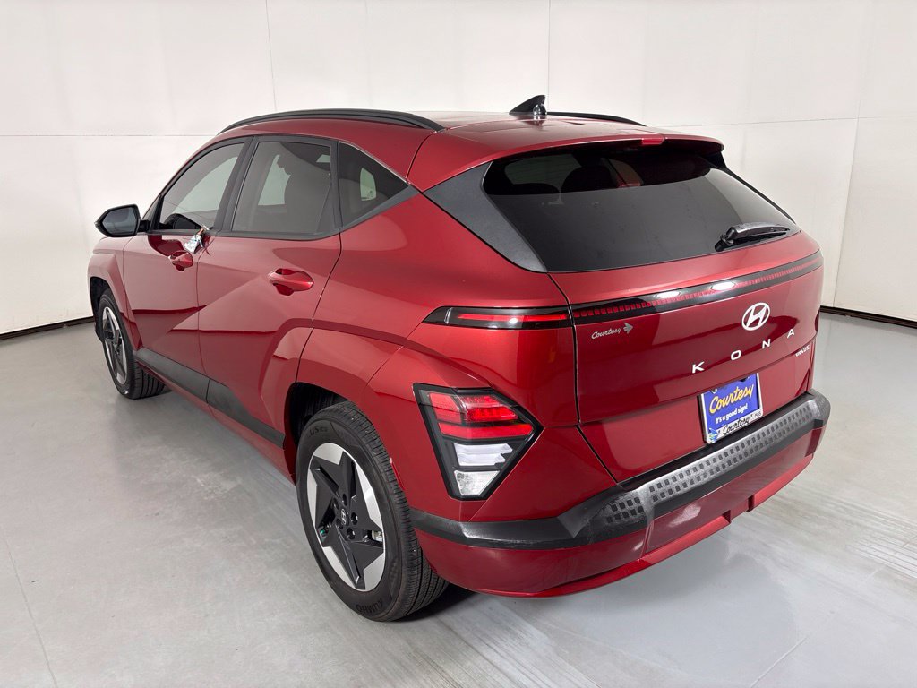 Used 2025 Hyundai Kona SEL FWD image 6