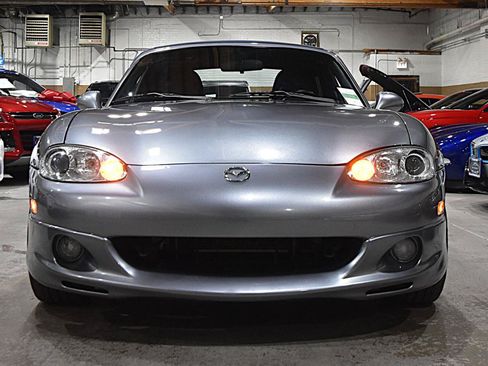Used 2003 MAZDA MX-5 Miata Shinsen RWD image 3