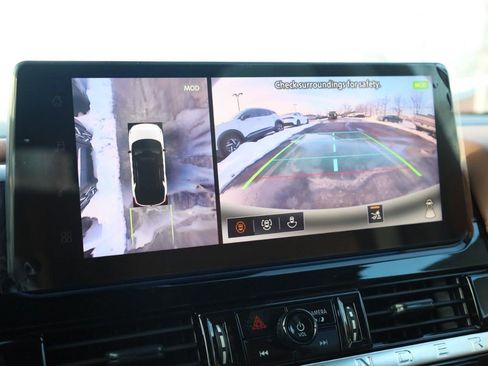 New 2026 Nissan Pathfinder Platinum AWD/4WD image 11