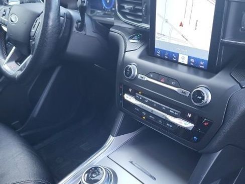 Used 2020 Ford Explorer ST w/ ST Street Pack image 5