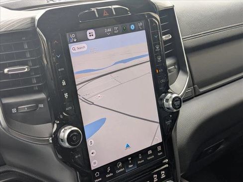 Used 2024 RAM 1500 Laramie image 14