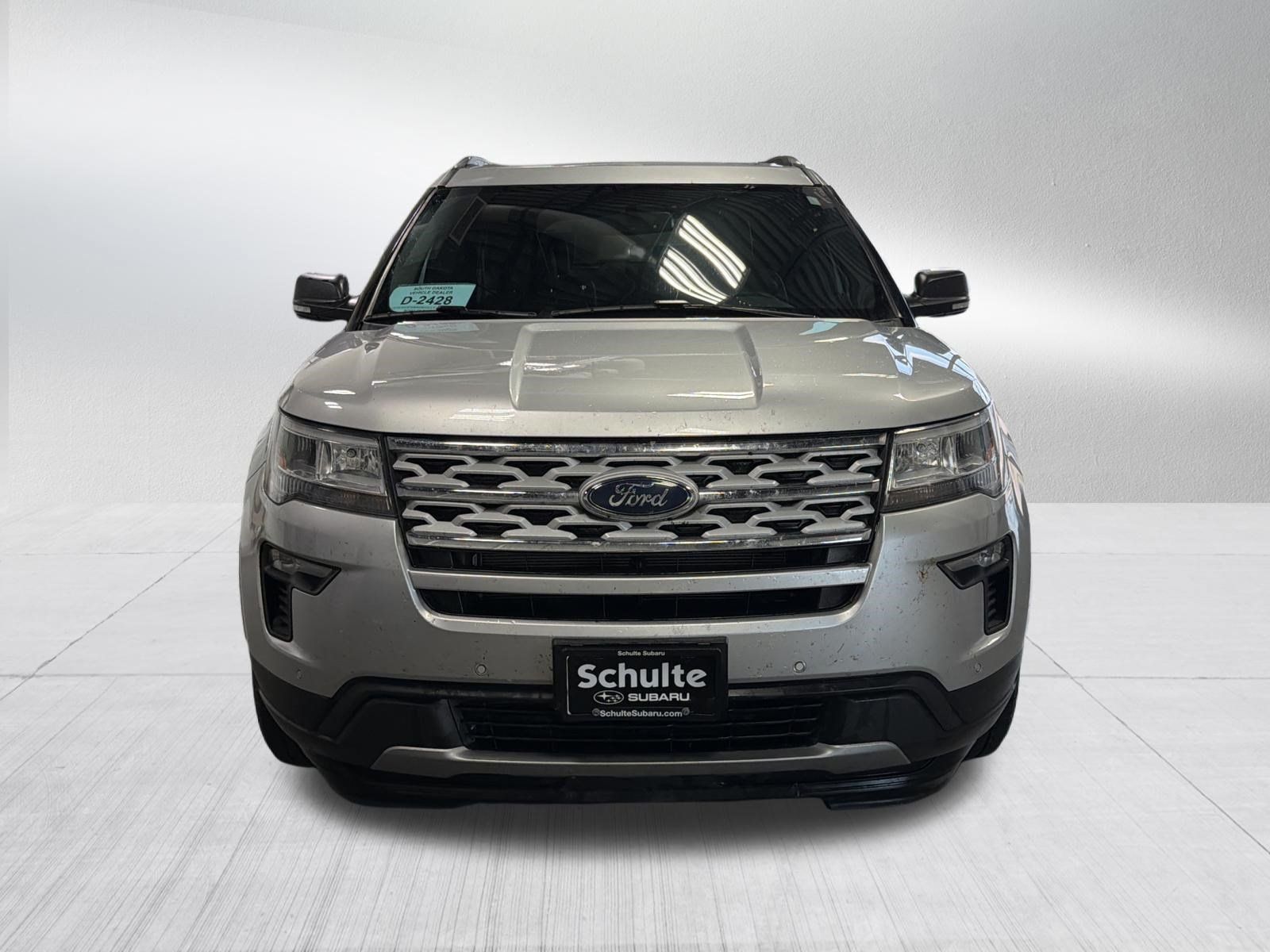 Used 2019 Ford Explorer XLT w/ Equipment Group 202A AWD/4WD image 2