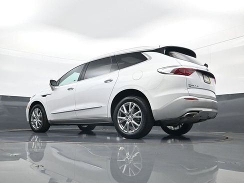 Used 2023 Buick Enclave Essence w/ Experience Buick Package AWD/4WD image 28