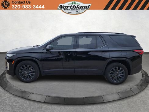 Used 2023 Chevrolet Traverse RS image 8