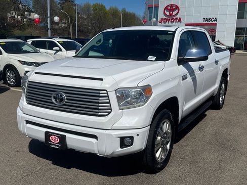 Used 2017 Toyota Tundra Platinum AWD/4WD image 3