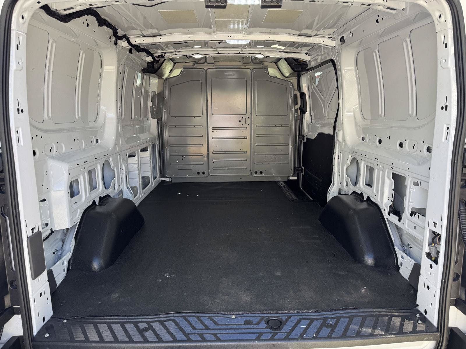 Used 2024 Ford Transit 150 Low Roof RWD image 10