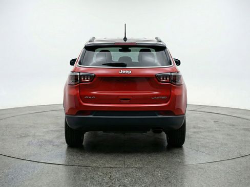 Used 2025 Jeep Compass Limited AWD/4WD image 7