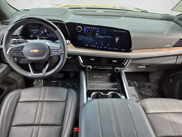 Used 2025 Chevrolet Tahoe High Country AWD/4WD image 25