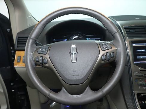 Used 2015 Lincoln MKX AWD w/ Equipment Group 102A image 23