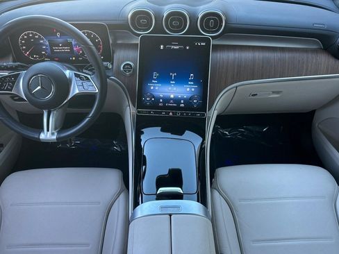 Certified 2024 Mercedes-Benz GLC 300 4MATIC image 17