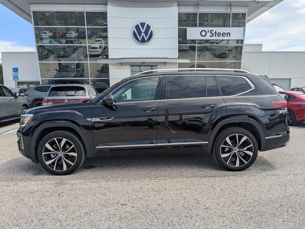 Certified 2025 Volkswagen Atlas SEL Premium R-Line AWD/4WD image 3