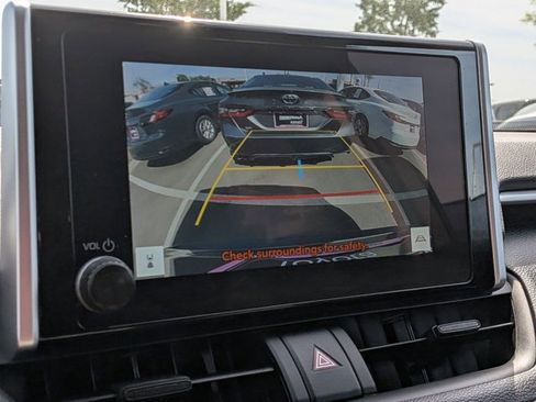 Used 2024 Toyota RAV4 XLE FWD image 20