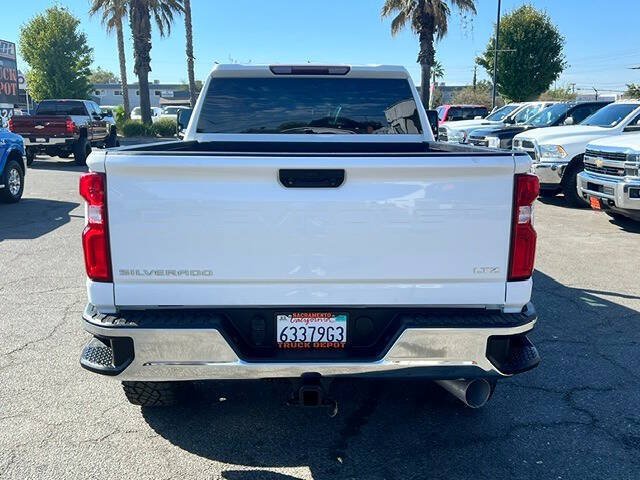 Used 2021 Chevrolet Silverado 2500 LTZ AWD/4WD image 9