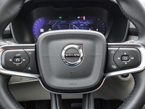 Used 2026 Volvo XC40 B5 Plus w/ Protection Package Premier image 34