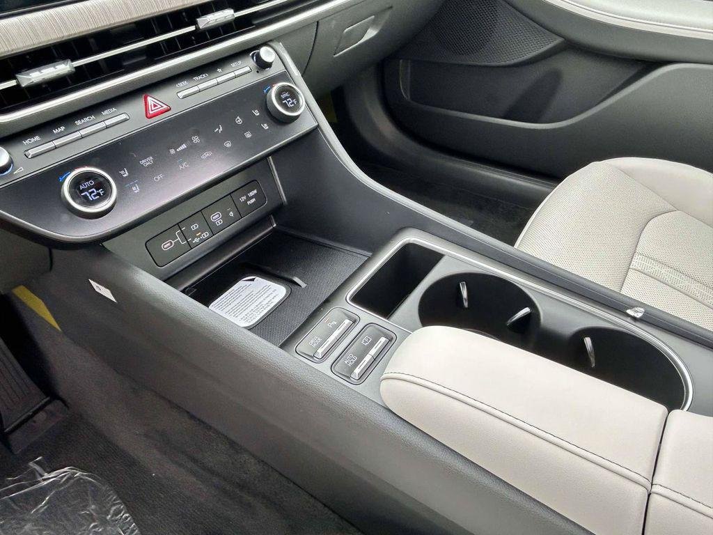 New 2026 Hyundai Sonata Limited FWD image 45
