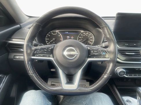 Used 2023 Nissan Altima 2.0 SR FWD image 22