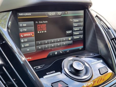 Used 2015 Ford Escape Titanium w/ Equipment Group 301A AWD/4WD image 15