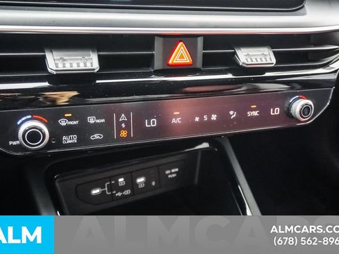 Used 2025 Kia K5 GT-Line w/ GT-Line Premium Package FWD image 39