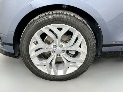 Used 2020 Land Rover Range Rover Velar R-Dynamic S image 32