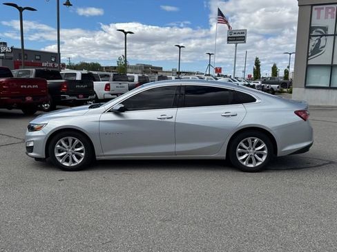 Used 2020 Chevrolet Malibu LT FWD image 12