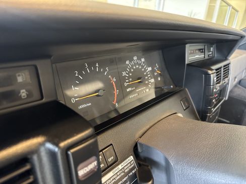 Used 1991 INFINITI M30 Convertible RWD image 20