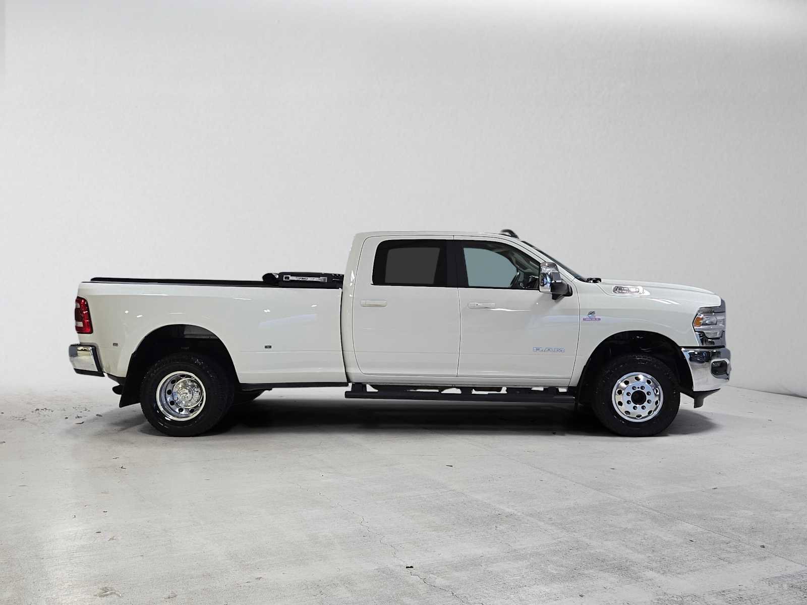 Used 2024 RAM 3500 Laramie w/ Towing Technology Group AWD/4WD image 2